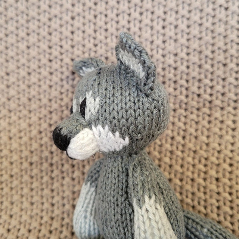 Wolf Knitting Pattern