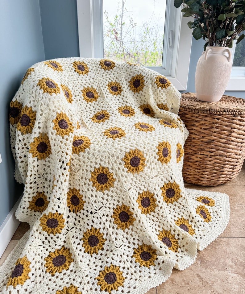 Sunflower Granny Square Blanket Crochet Pattern