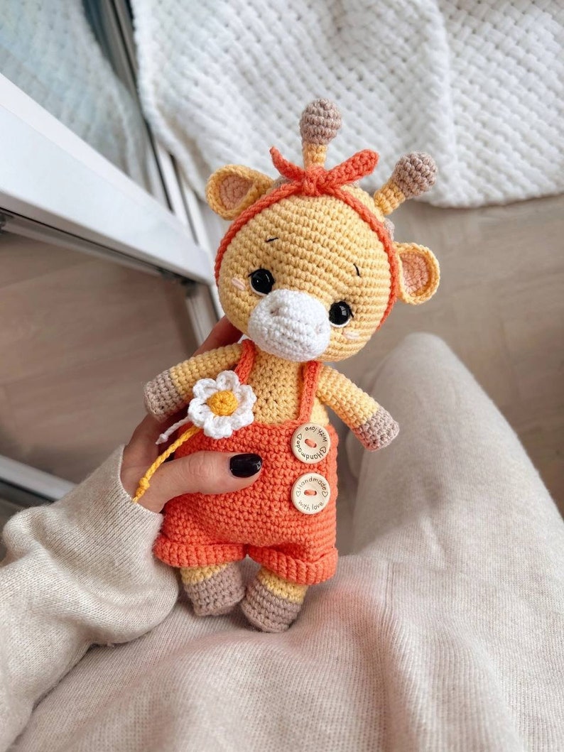 Cuddle Giraffe Crochet Pattern