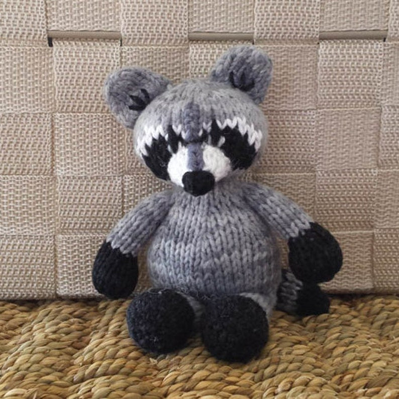 Raccoon Knitting Pattern