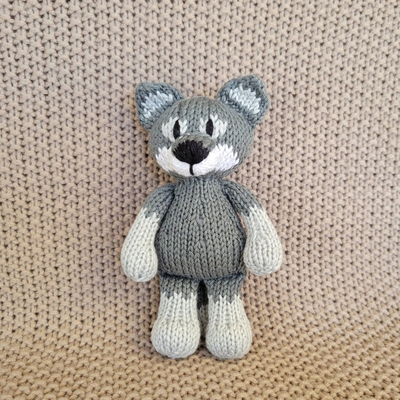 Wolf Knitting Pattern