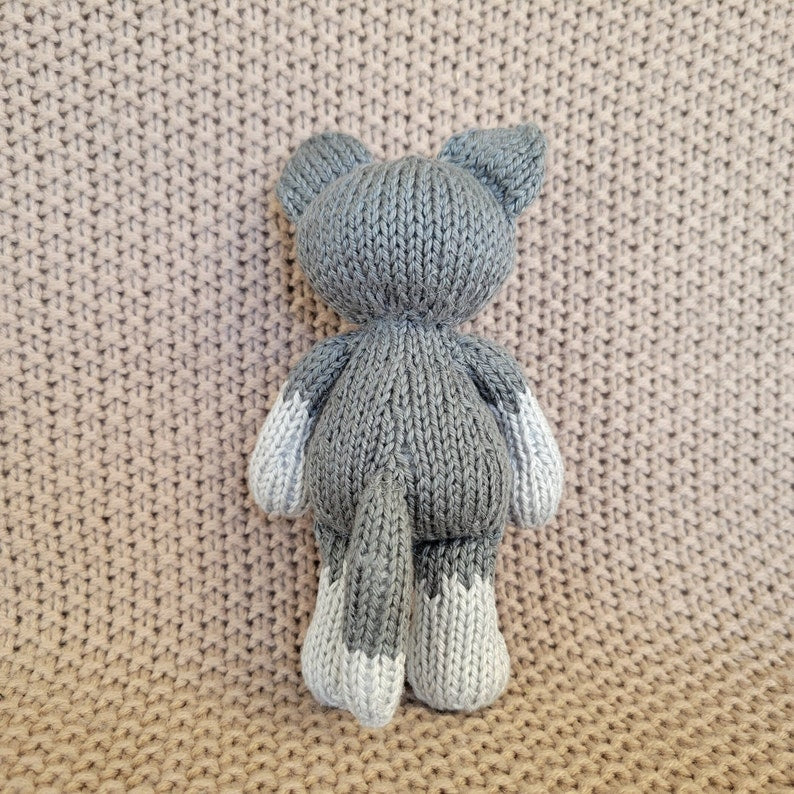Wolf Knitting Pattern