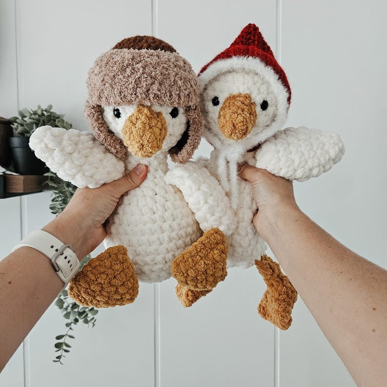 Bonnet Goose Crochet Pattern