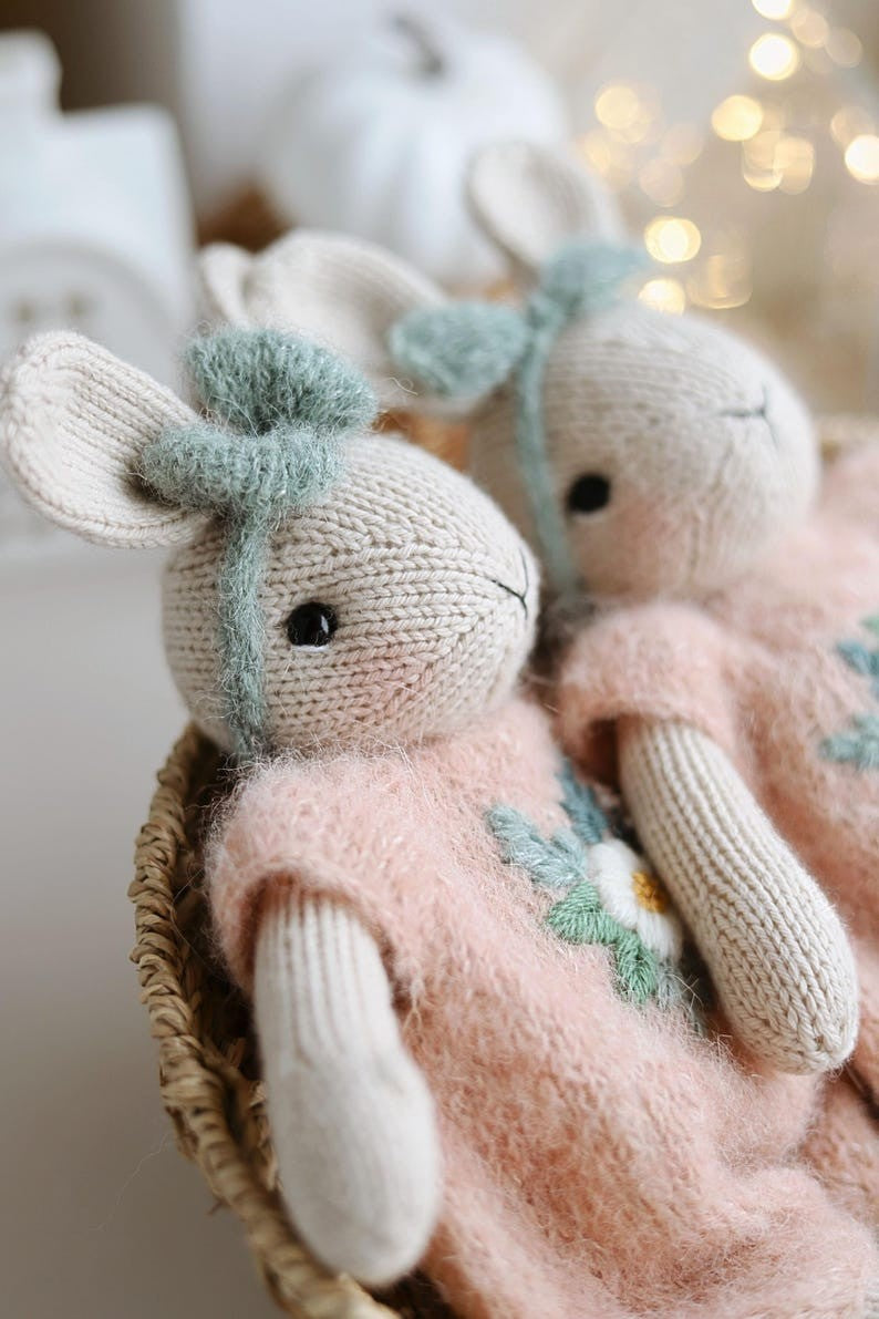 Primrose Bunny Knitting Pattern