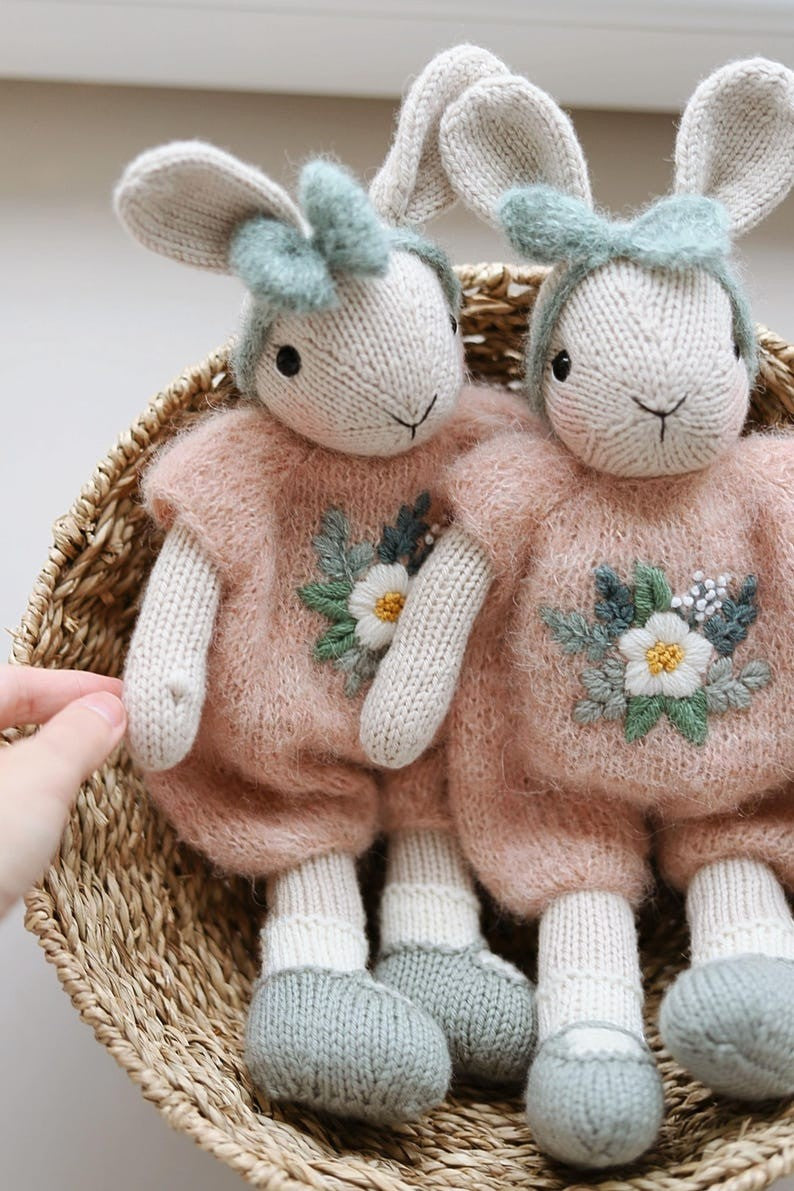 Primrose Bunny Knitting Pattern