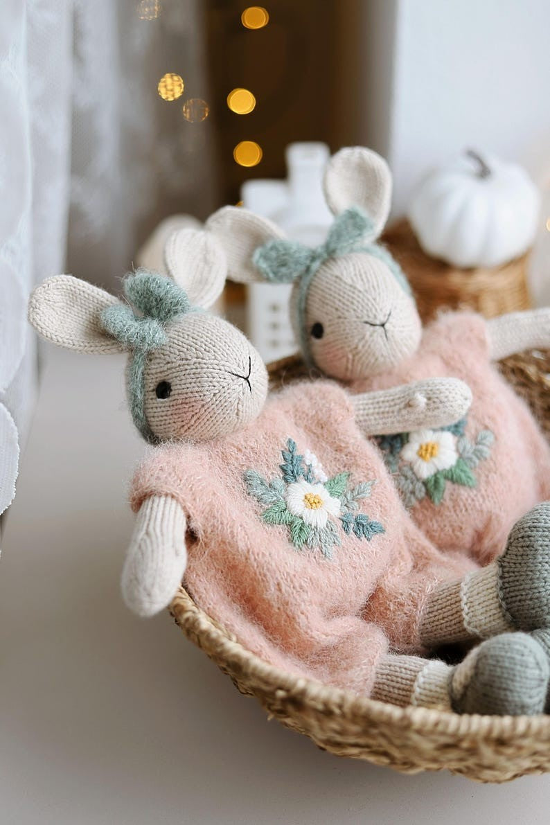 Primrose Bunny Knitting Pattern