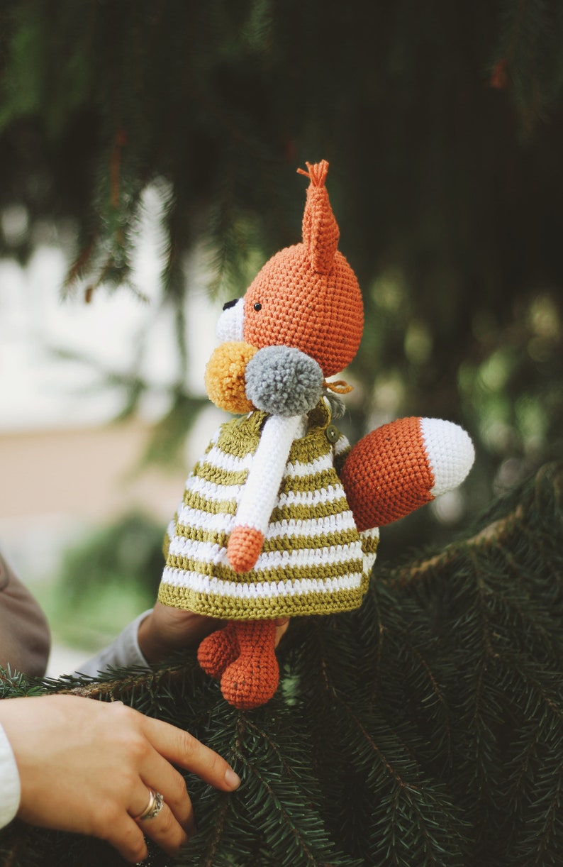 Meadow Squirrel Crochet Pattern