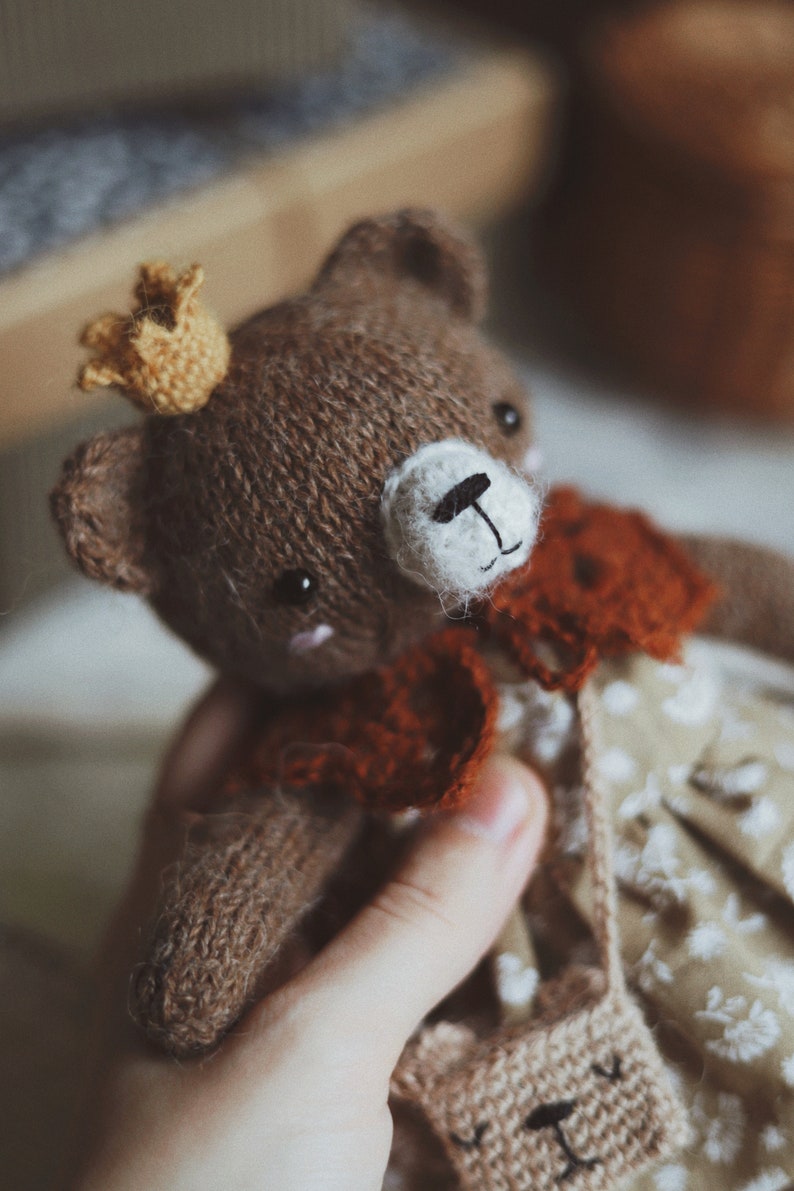 Chestnut Bear Knitting Pattern