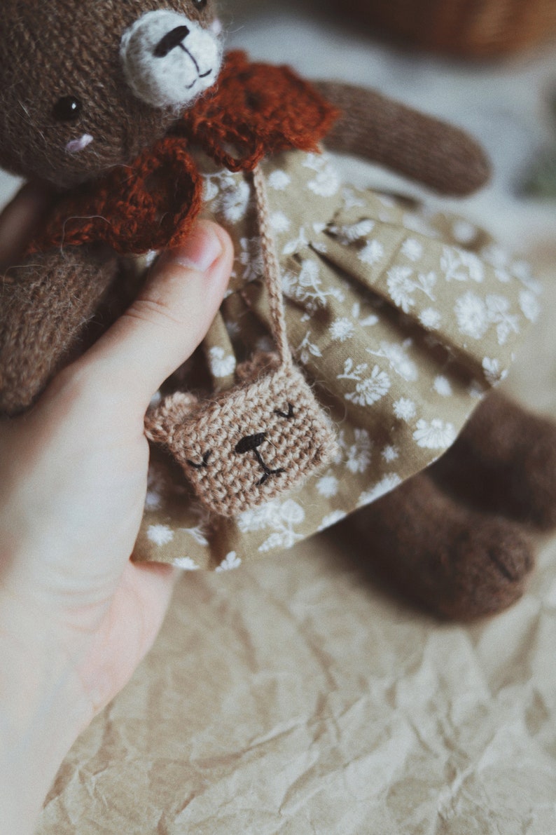 Chestnut Bear Knitting Pattern