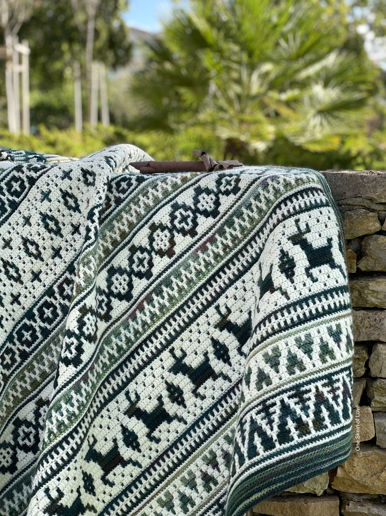 Snowy Woodland Blanket Crochet Pattern