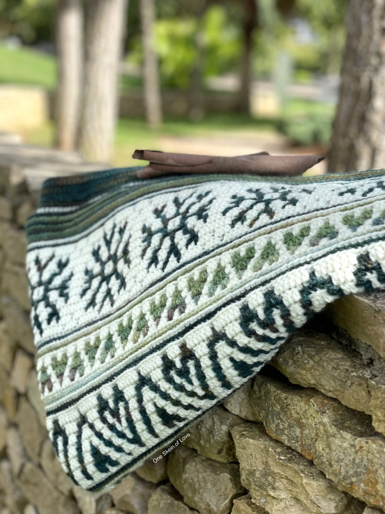 Snowy Woodland Blanket Crochet Pattern