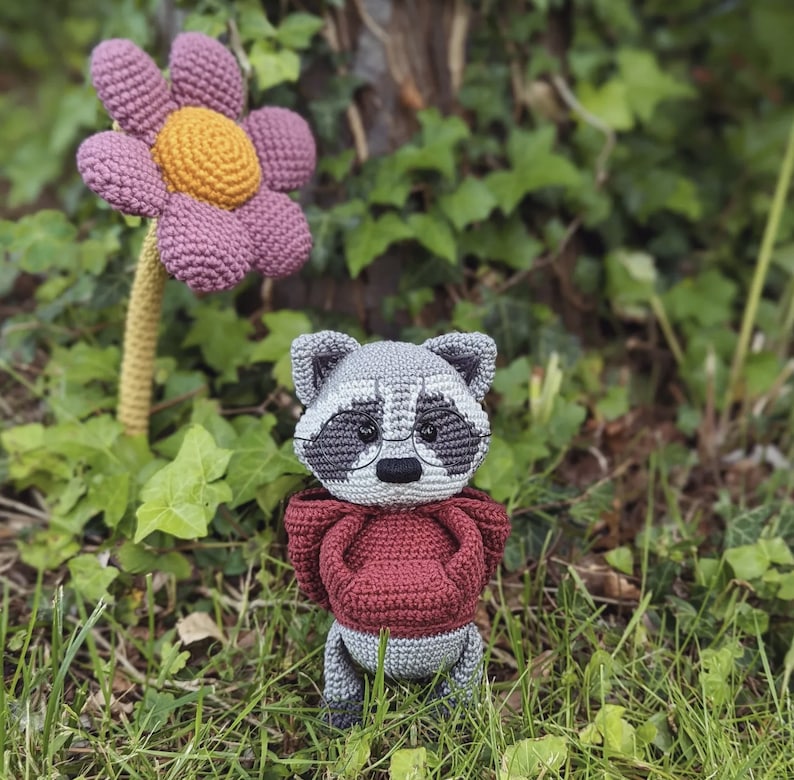 Rocky Raccoon Crochet Pattern