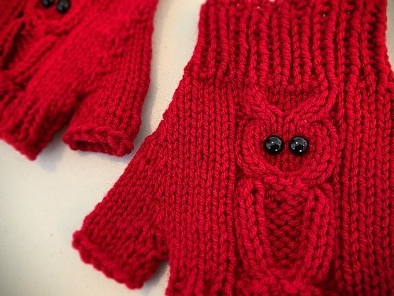 Nightowl Gloves Knitting Pattern