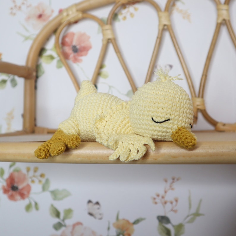 Sleepy Chick Crochet Pattern