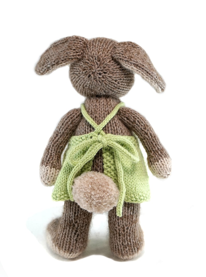 Daisy Bunny Knitting Pattern