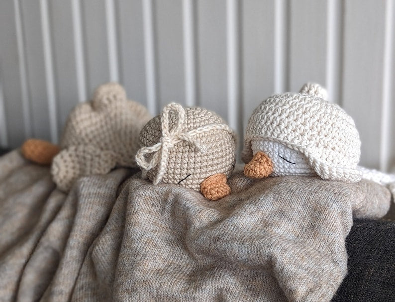 Cuddle Goose Crochet Pattern