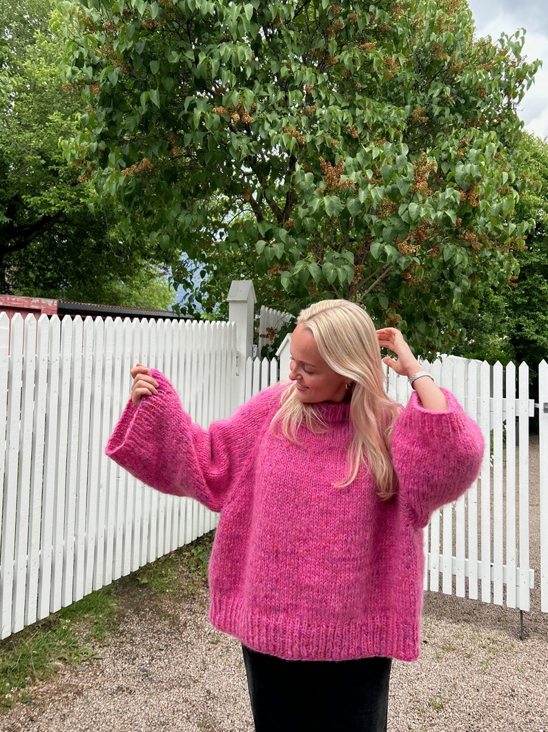 Bloomy Sweater Knitting Pattern