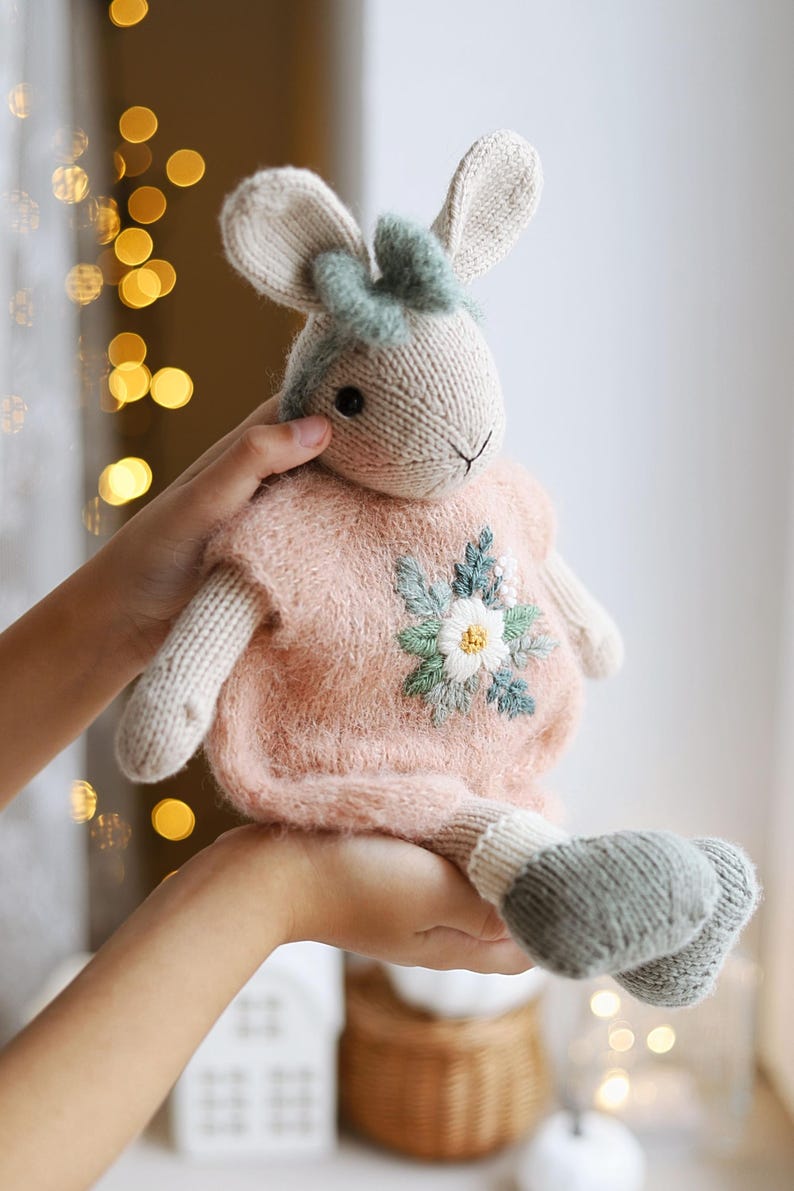 Primrose Bunny Knitting Pattern