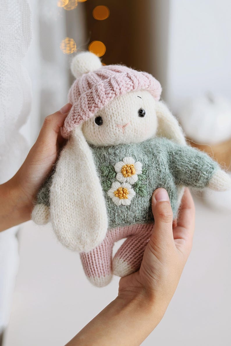Rosie Bunny Knitting Pattern
