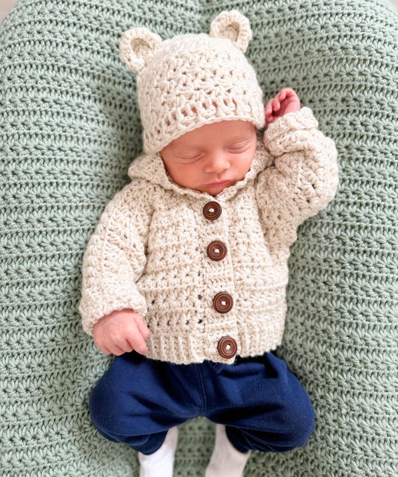 Star Baby Cardigan Crochet Pattern