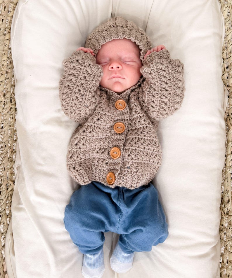 Star Baby Cardigan Crochet Pattern